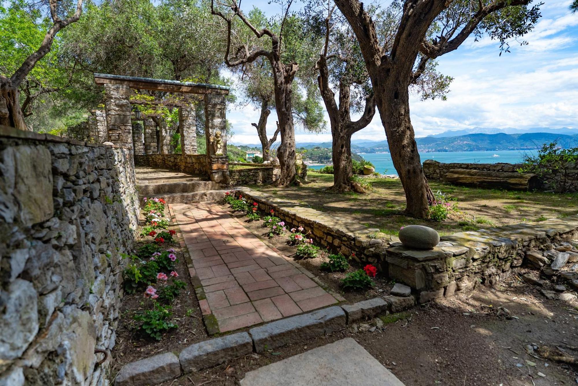 Villa Castello *